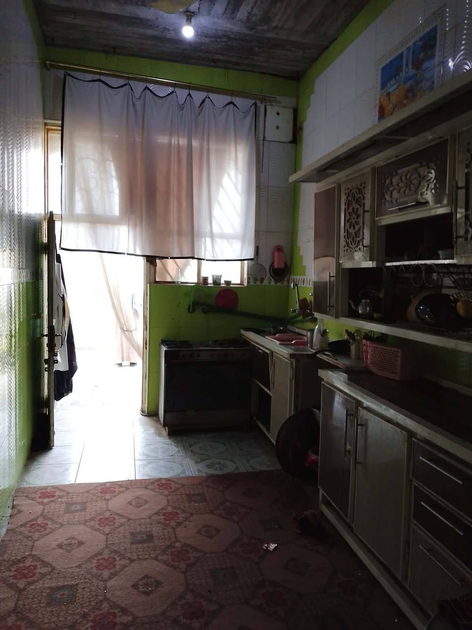 بيت للبيع بحي العسكري قرب مستوصف الامام الحسن العسكري بسماوة مساحت البيت 150 يتكون من غرفة نوم وحدة وصالة كبيرة وبرانية كبيرة ومطبخ ومجمعات  صحية اثنين خارجي وداخلي البيت بناء حديث قرب محل ابو عباس بيت ابو كاظم 
سعره ١١٥ اكو مجال 
للاستفسار واتساب
***********
