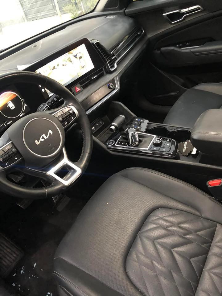 2023 kia Sportage X pro
2023 kia Sportage X pro
كيا سبورتج اكس برو اعلى فئه
لون مميز
موديل2023
(4)سلندر محرك 2500
فول موصفات
عداد المسافه 60 الف mil
مواصفاتها:
بصمه 
تشغيل عن بعد
شاشه كبيره لمس متصله
كاميرا 360
رادارات من اربع جهات
خرائط
كشنات تدفئه وتبريد
كشنات جلد
دفع رباعي فور ويل 4*4
نزول منحدرات
كشنات كهرباء
تبريد قطعتين
.اوتوهولد.
ويل اسود تايرات جبليه
مسجل ناطق
بلوتوث USB ابل كار بلاي والاندروير.
حاجب ليد
.نقطه عمياء
.اشاراة بالمراياة الجانبيه 
.فول تحكم ستيرن
كير اوتو + عادي
اوتو بريك.
زينون +.Led
شحن اللاسلكي
.داخل اسود جلد
.نضام قياده اربعه
مثبت سرعه
.تحديد مسار
سماعان هارمن
.لايت بلادي Led + زينون دبل زينون اصلى .
.رادار الخطوط البيضاء
.لايتات اربع عدسات + ليد 
.شاشه الكترونيه
-AUTO HOLD 
Auto start
الحادث باب خلف السايق
السياره بغداد السيدية
السعر220 
للاستفسار الاتصال 
***********
