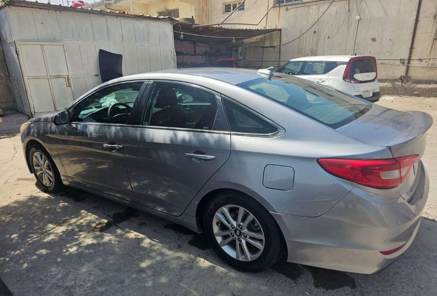 السلام عليكم
سوناتا ٢٠١٦ وارد امريكي رقم بابل حادثهه قبق جنطه وجاملغ مكينه ٢٤٠٠ جي دي اي بلاديه كير بلادي
 السياره بالحله مركز المدينه السعر ١٠٧
للاستفسار المراسله على واتس اب
 ***********
