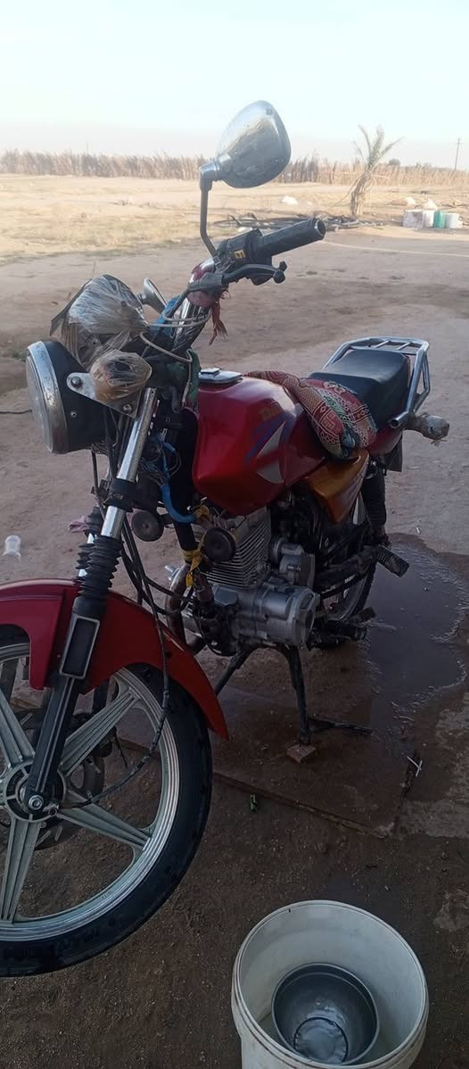 السلام عليكم دايون للبيع موديل 2015 اوراق أصولي بسمي الدراجه كفاله عامه كامله مناقصه اي شي السعر 625
وبيها مجال للشراي للاستفسار الاتصال على الرقم *********** مكاني كربلاء طريقه النجف
