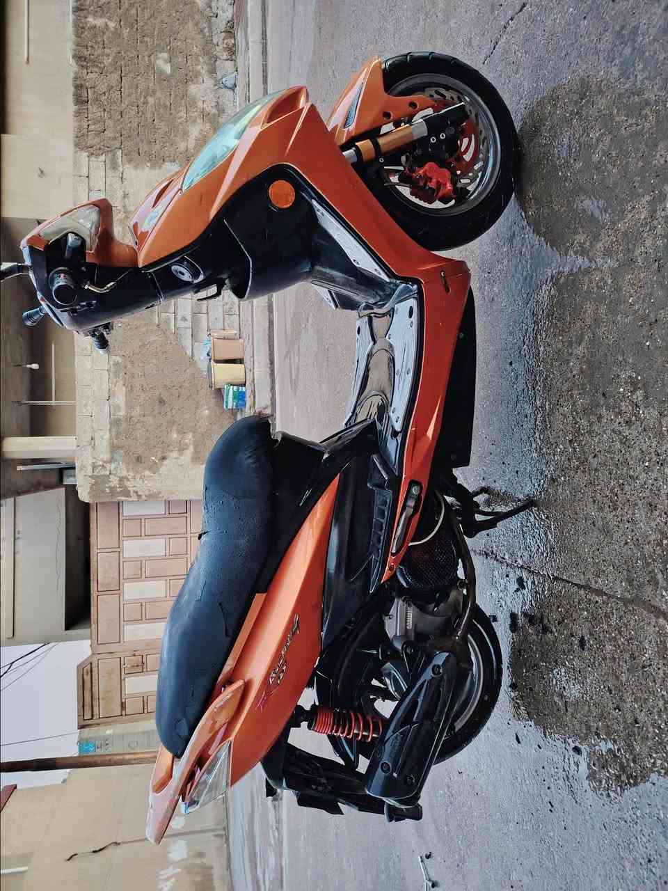 ماطور كامكو نوزل وارد ياباني شرط الفحص كهربائيات كلها شغاله مابيها عيب السعر ٤٥٠ وبيها مجال لشراي مكاني كركوك حي العسكري *********** وتساب ***********
