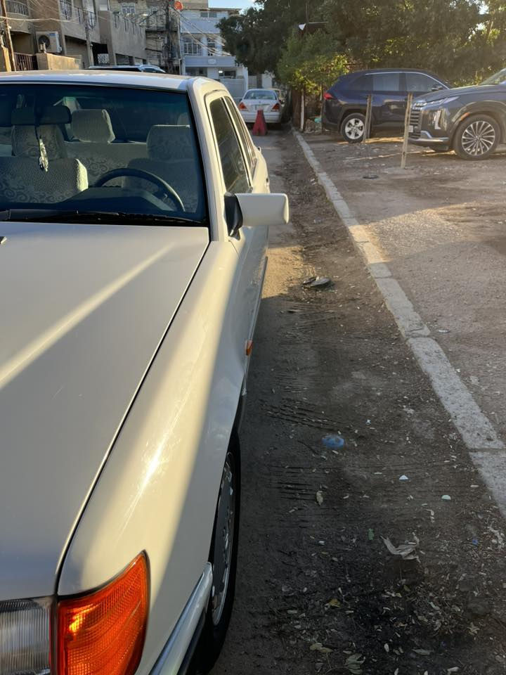 السلام عليكم  مارسدس دب موديل 1992 حقيقي وارد يابان محرك خراطيم بلاد خير من الله السيارة 
بيها كم قطعتين صبغ الجاملغ الأمامي والجاملغ الخلفي للاستفسار عن السعر غير متواجد خاص فقط على هذه الرقم 
***********
