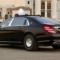 حبايب  للبيع او مراوس  حسب  S 560 2019  MAYBACH اصل  مواصفات ميحتاج تج...