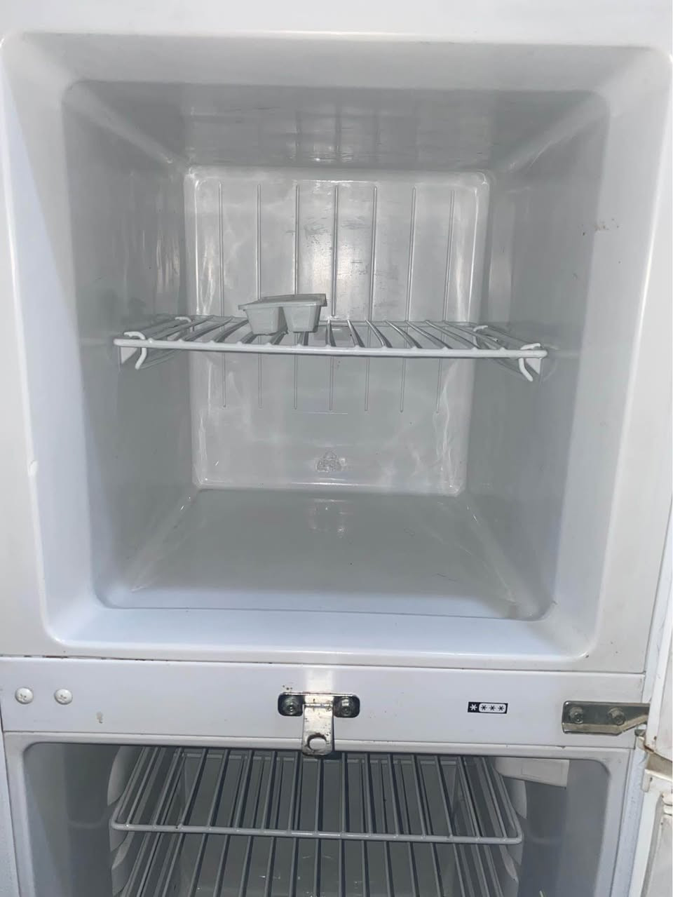 سلام عليكم ثلاجة 10قدم كلش نضيفه ستعمال قليل مكان نجف النجف, العراق


**إذا كنت صاحب هذا الإعلان وتريد حذفه لأي سبب، رجاءا أرسل رسالة إلى الدعم الفني**