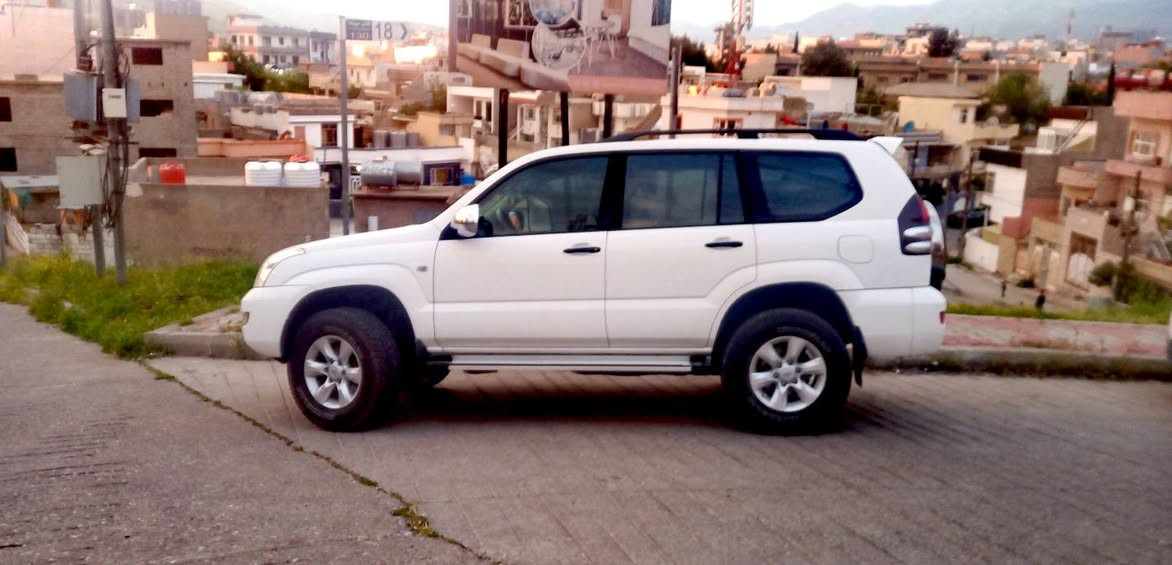 Prado 2009
سەیارەیەکی جوان و پاک و دانسقەیە
سەنەوی تا ٢٠٣١ نوێیەو بەناوی خۆمەوەیە
٤ پستۆن سپێرلەکۆڵ و گێڕ عادی کە لەو مواسفاتە زۆر کەمو دانسقەیە 
سەیارەکە لە مۆدیلەکانی تر بەرزترن وە کێشو قوەتیشی لە ٤ بستۆنی تۆماتیک بەقوەتو بەهێزترە بەحوکمی ئەوەی گێڕعادیە
نرخی ١٥٧ کەمێک معامەلە السليمانية, العراق


**إذا كنت صاحب هذا الإعلان وتريد حذفه لأي سبب، رجاءا أرسل رسالة إلى الدعم الفني**