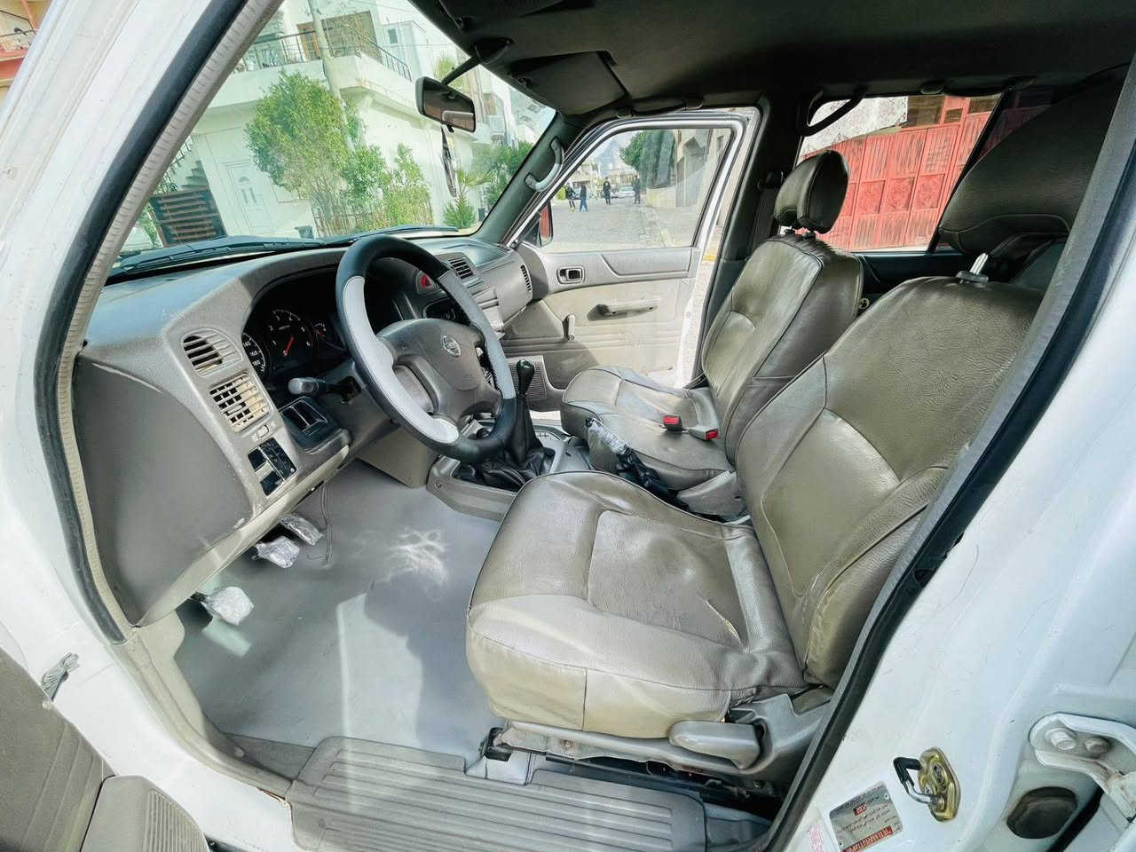 نیسان پاترۆڵ کوڕی ڕۆژە سەختەکان 
مۆدێل 2002 ناوبۆر تحویل عسڵ 
بێ بۆیاخ تەنها دوو پەڵە کارتی هەیە نمونە 
گێڕو مەکینەی نەکراوەتەوە  هەموو گیانی دەقی بیلادی 
کم/160هەزار ڕۆشتووە کوشنو بەرگە دەرگای بیلادی 
سەنەوی تاوکو 2030 تازەیە بەناوی خۆمەوەیە -تایەی -پاتری -ڕۆن -مەرج-هەمووی تازەیە 
تەقیوی نیە ماشاءالله هەموو گیانی دەقی بیلادی نمونەیە لە جوانی 
سعر /پەیوەندی بکەن 
*********** السليمانية, العراق
