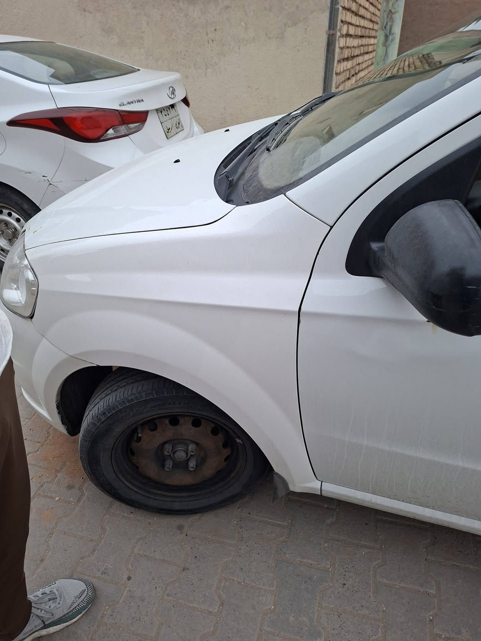 السلام عليكم افيو مديل ١٦ بيه جاملغ وره دحجه وبل باب كارت ومصلح باب وحده رقم نجف بنجف مكانه  سعر 88رقم ***********
