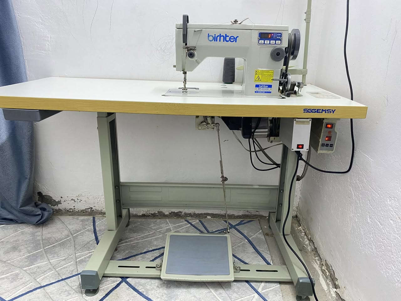 السلام عليكم
مكينه برذر صناعي استخدامه نضيف للبيع
متوفر توصيل جميع محافظات العراق


**إذا كنت صاحب هذا الإعلان وتريد حذفه لأي سبب، رجاءا أرسل رسالة إلى الدعم الفني**