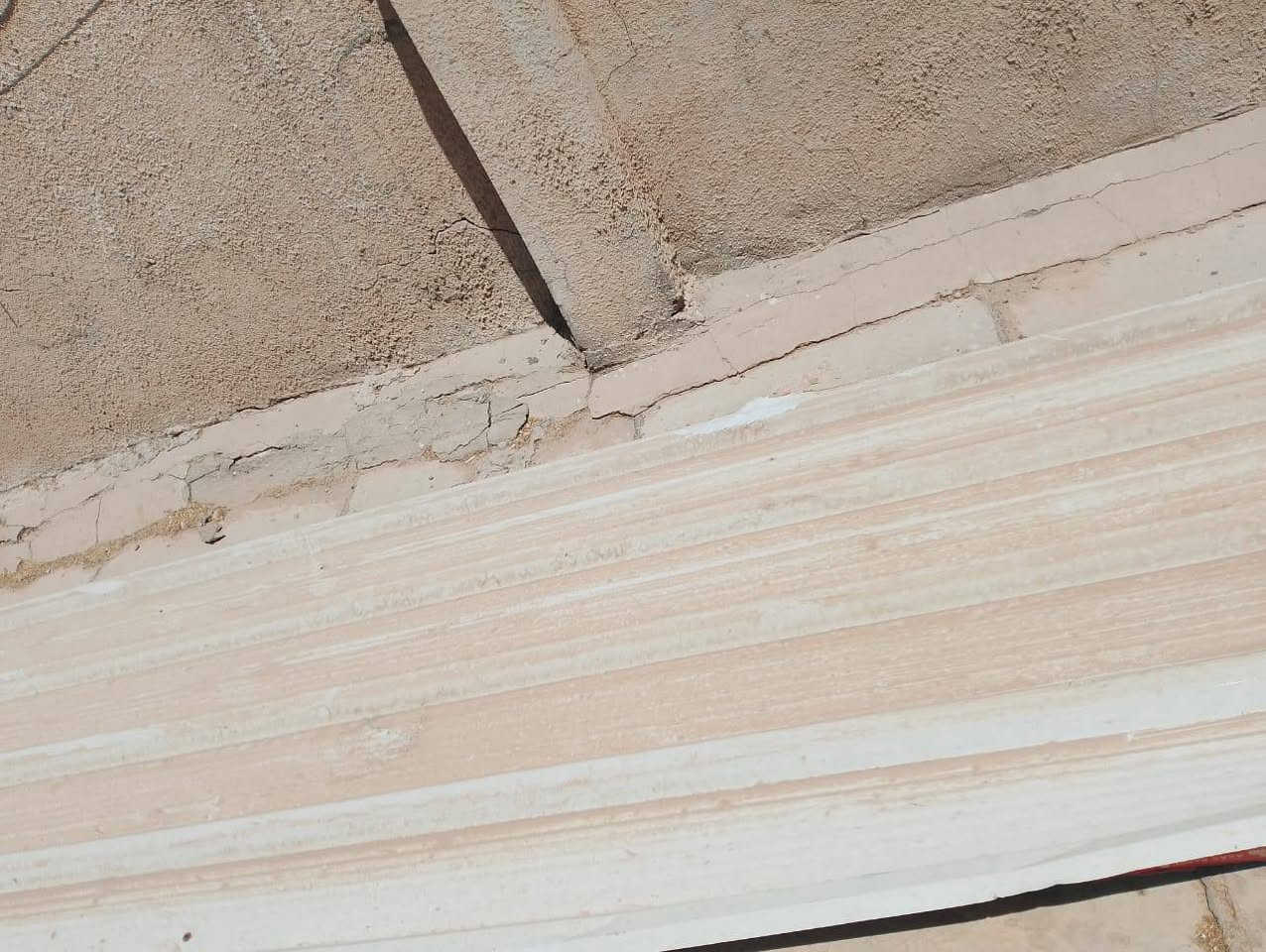 سندويج قطعه كامله جبيره الطول 6 امتار والعرض متر ونص *********** بغداد الغزاليه
