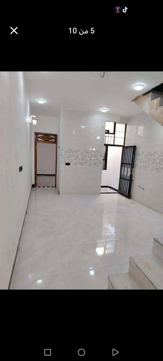 بيت مساحه 75م #طابو_زراعي سند 25
السعر 31مع المجال 
عنوان البيت نجف شارع الحولي مال المطار قرب الجسر قريب ع الشارع خط اول

                                

بيت جاهز مفتاح 🔑 
أساس وسقف صب مركزي 

يتكون البيت من

غرفه + صاله + مطبخ معزول + صحيات واستقبال

#مدارس // ماء//. كهرباء//. تبليط  /. خط مولد ذهبي 

وتساب
***********

ملاحظه// توجد لدينا كل المساحات من دور او قطع
