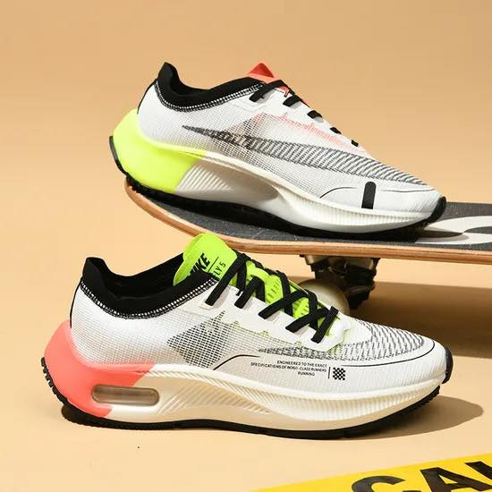 شباب المهتمين عندي شلعه مال احذيه هذني ال٣ موديلات فيتامني وصيني ضمان / وسعر بكد نصف سعر السوك / شلعة مو قطع تنباع والارزق الجوه الاد زيرو بي ٣ الوان وفيتامي المهتم وع باب الله طبلي خاص او الاتصال ع ***********
