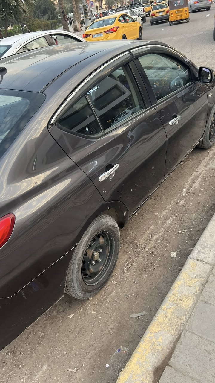 نيسان سني هندي  2018
بليتة زركة رقم اربيل 

ماشية 130 

قطعتين صبغ فقط 

جاملغ و خشم البنيد فقط مو كلة 

رصعات صغيرة موضحة بلصور 

صدر جديد اليوم مبدلة بعدة بلباكيت 

تخم تايرات جديد 

ادامة كاملة ع محرك 

محرك وكير مكفولات 

دخلية جديدة دوشمة وشاشة 

وكامرة دوارة وحساسات 

السعر 105$ تحويل ثاني يوم 

مكان الغزالية
***********
