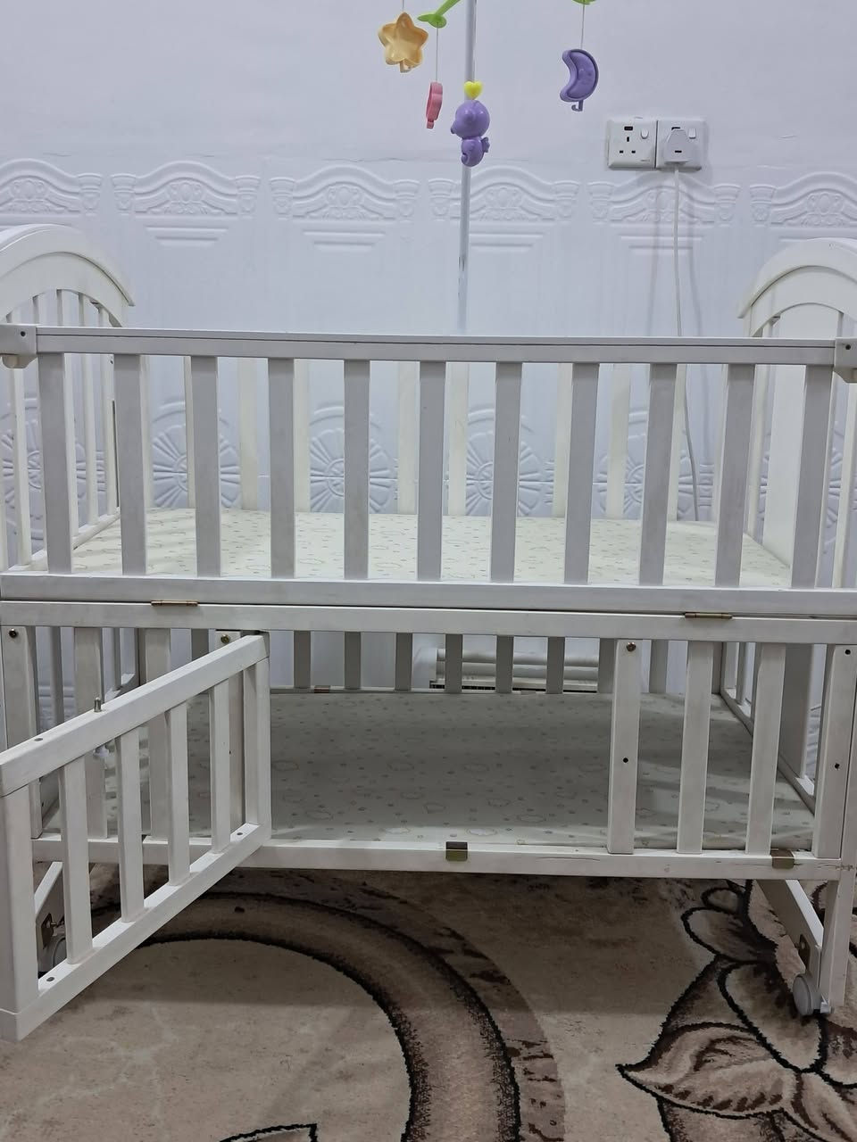 سرير ينفتح من جهة الام وبي مخزن هو والدوشك والتول استعمال قليل نظيف جدا السعر 100 وبي مجال بسيط مكاني بغداد زعفرانية


**إذا كنت صاحب هذا الإعلان وتريد حذفه لأي سبب، رجاءا أرسل رسالة إلى الدعم الفني**