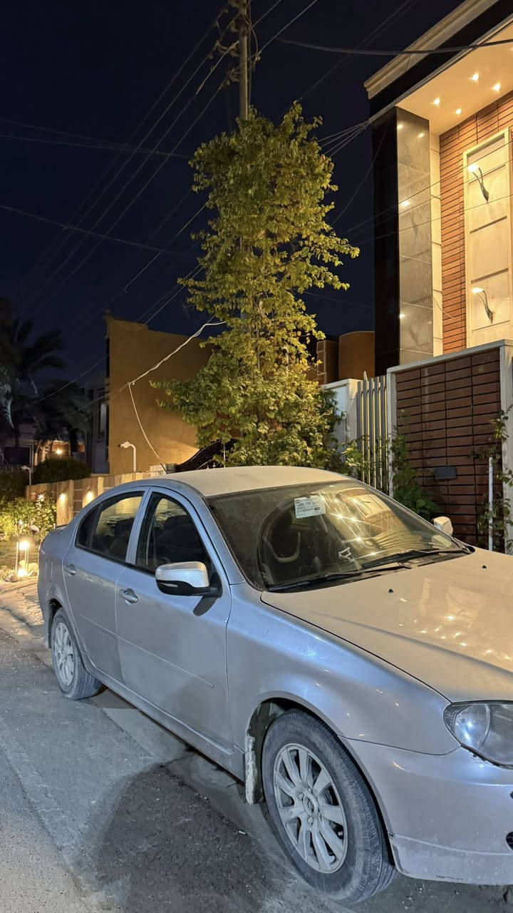 بروتون بيرسونا 2013 كفالة كير ومحرك 10سنوات بيهة شوية من باب الصدر صبغ وشوية من الجاملغ الامامي اليمين صبغ بسعر 68 ورقة وبيهة مجال بسيط 
رقم بغداد وموقعها ببغداد السيدية 
***********
