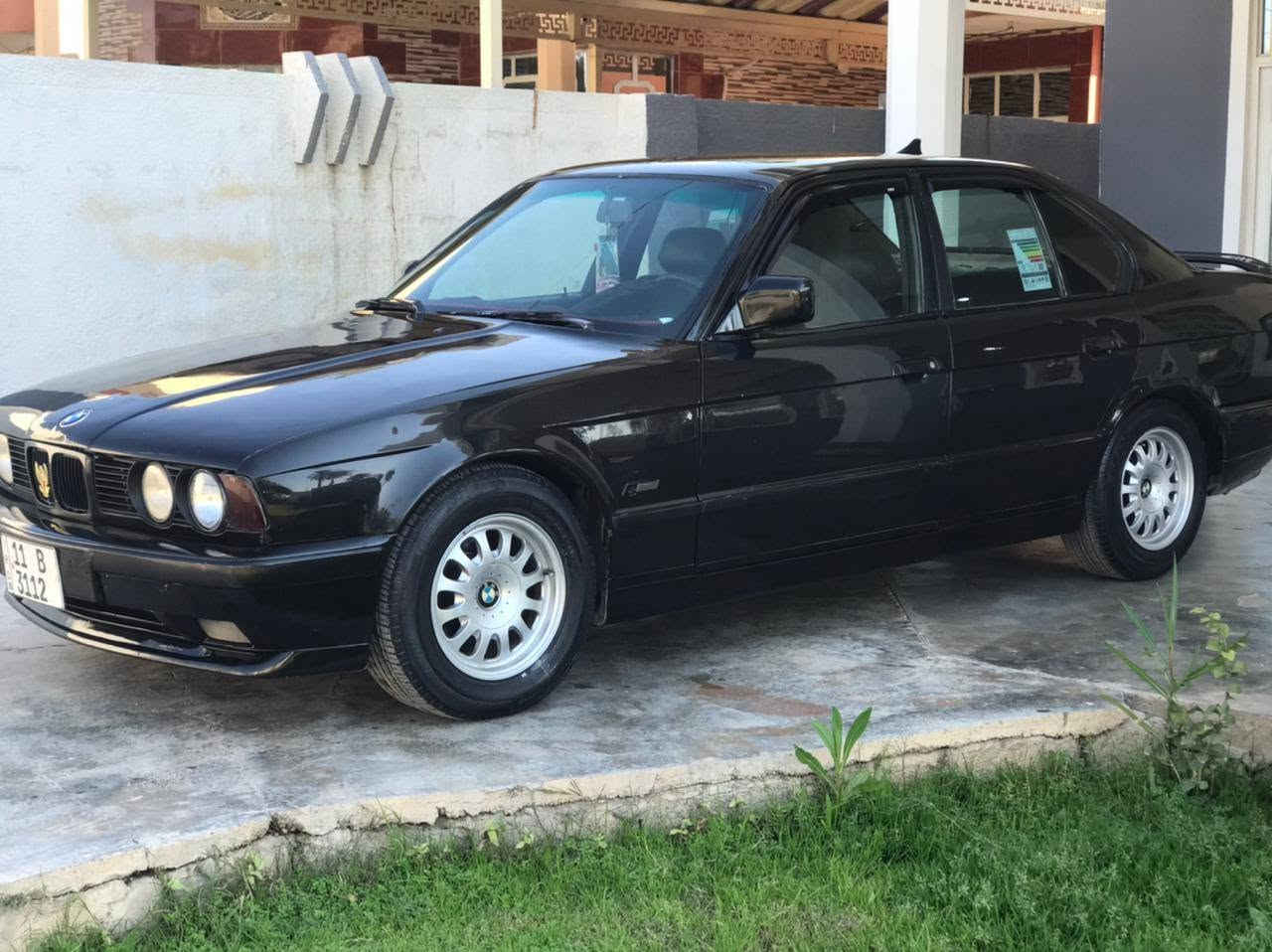 السلام عليكم بي ام للبيع موديل 1992 رقم انكليزي بغداد حجم 535شرط الوكالة والتحويل السعر 45 وبيها مجال يرهم مراوس حسب القناعه وترهم بمقدمه زينه للأستفسار ***********
