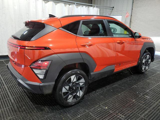 HYUNDAI KONA 2024 SL
‎السيارة بيها ثلاث قطعه بدون دواخل 
‎                     (مواصفات) 
‎ 🔷 بصمة وتشغيل عن بعد  + بوب بصمة

‎🔷شاشة كبيرة + دشبول متصل الكتروني

‎🔷كشن كهرباء   

‎🔷ويل كب  كروم 

‎🔷لد امامي نهار بك  لايت لد 

‎🔷 حساس اطارات مانع انزلاق + كروز سرعة

‎🔷 رادار امامي وخلفي وجانبي فول 

‎🔷 تحديد مسار قياده آلية + اشاير بالمري 

‎🔷 شاشة تدعم ابل كار بلي وشاشه اعطال 

‎‏‎🔷 كاميرا دوارة

‎‏‎🔷 رادار امامي جانبي خلفي

‎وباقي الموصفات المعروفه للمودي

‎‏‎سعرها 168 ورقه ومجال 

‎📌‏‎ اربيل-عيراق

 ***********   

‎واتساب متوفر
