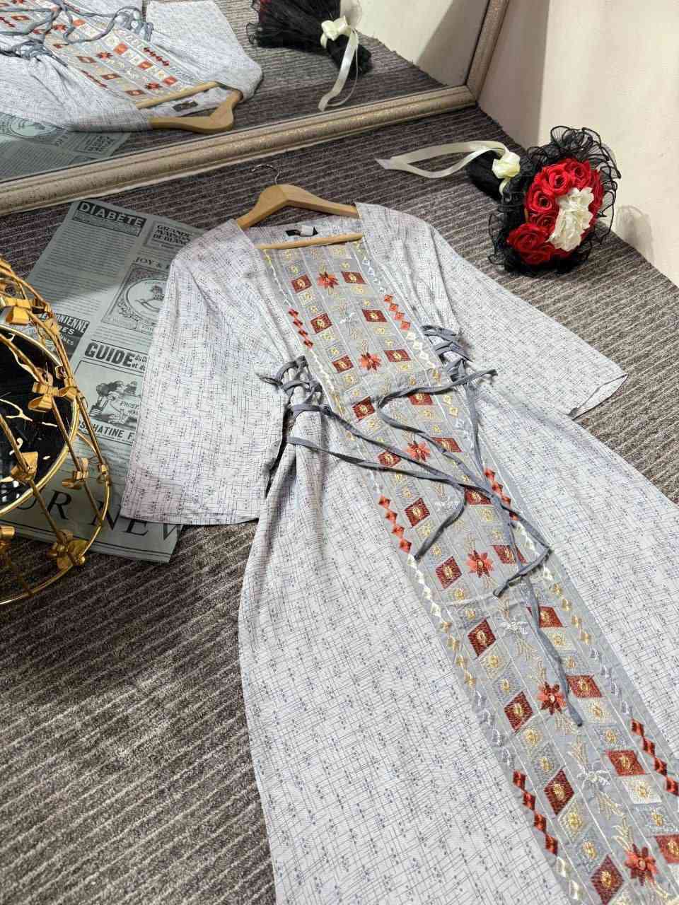 دراعة كشمير صيفي
السعر 20 الف
38-40-42-44-46


**إذا كنت صاحب هذا الإعلان وتريد حذفه لأي سبب، رجاءا أرسل رسالة إلى الدعم الفني**
