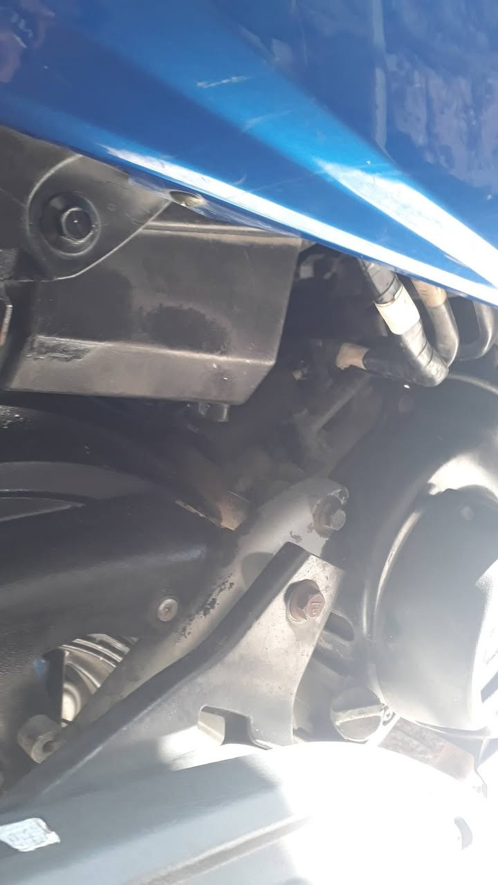 سلام عليكم جيتي ار للبيع مقفوله من كلشي مكينه ممفتوحه جيب فيتر وياك وتعال دراجه حديث سعر 850بيها مجال العنوان بغداد الغزاليه شارع المركز  ***********
