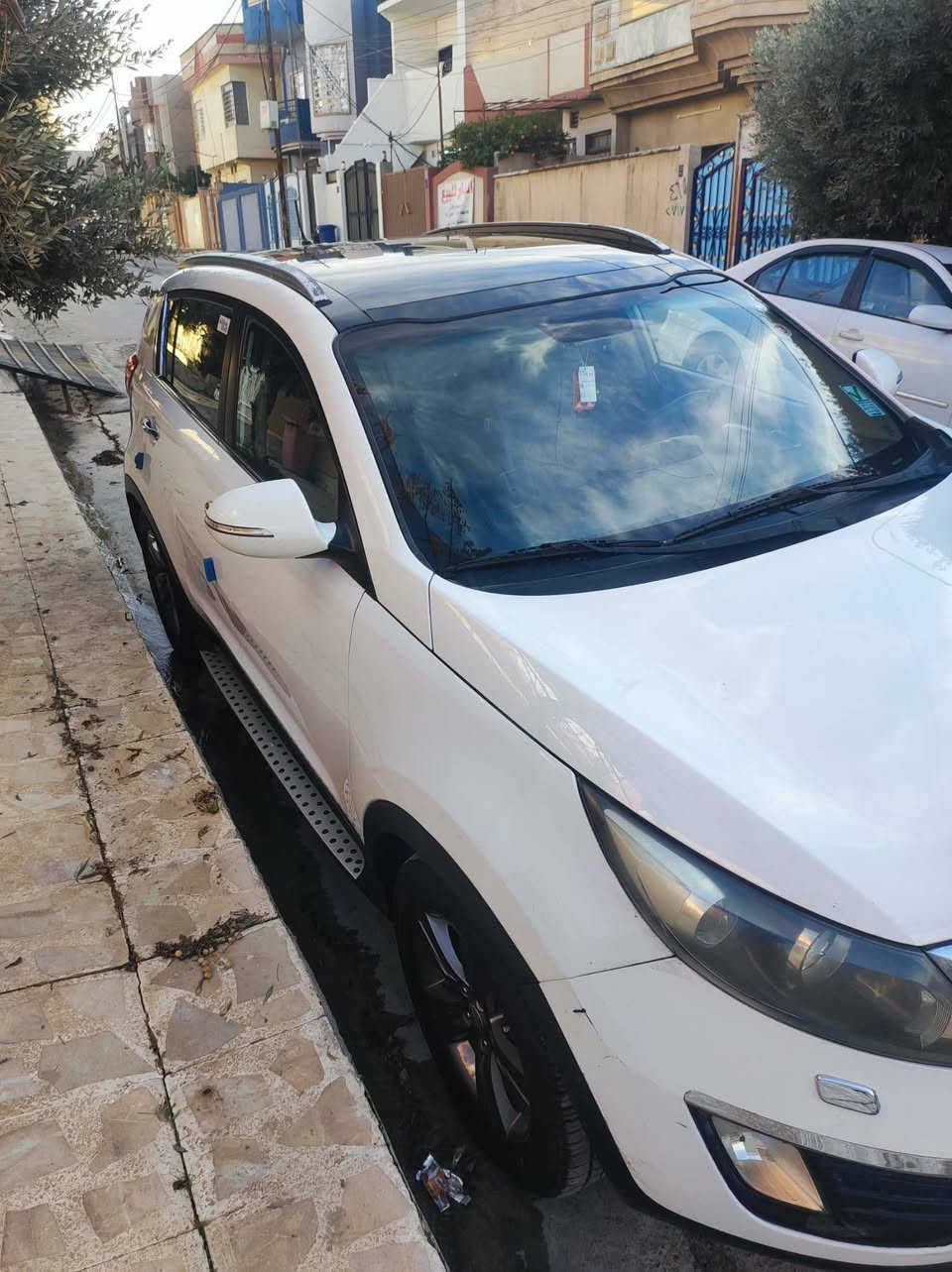 سلام عليكم
سبورتج 2012 
بدون صبغ فقط تعديل بارد راس الجاملغ
فول مواصفات من عده البصمة
ماشية 240 
سعر 152
بيها مجال بصيط
***********
