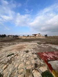 دونم ونص • عقد زراعي • بيت وكرفان