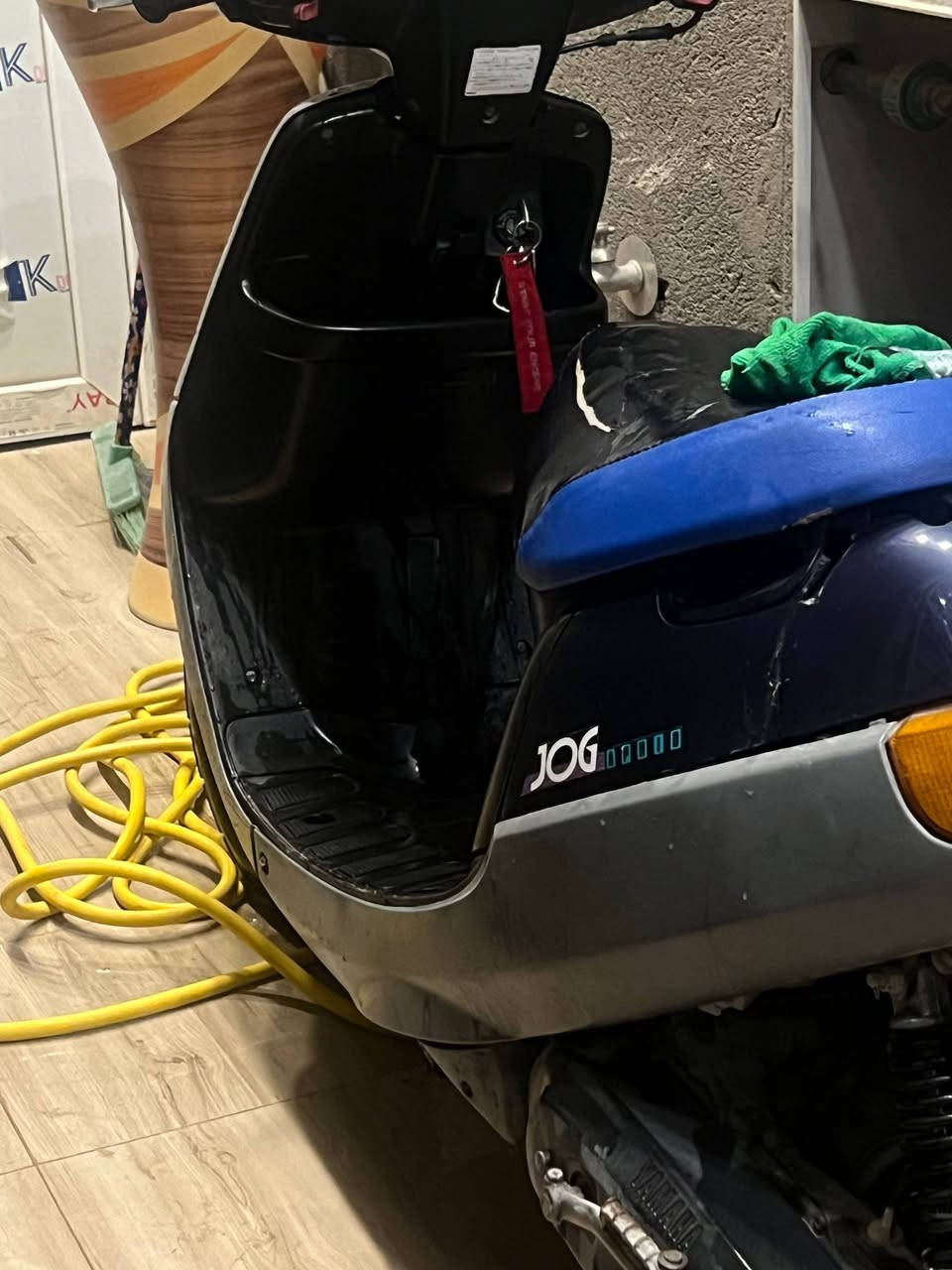 سلام عليكم بتره للبيع دراجة نشطه شلعه حلوه كهربائيات شغاله سلف هندر نگره دراجة مكينه مفتوحه مره بستم دراجه نضيفه شرط الفحص الشراي يراسلني السعر 350 الف وبيها مجال
رقمي واتساب ورصيد 
***********
