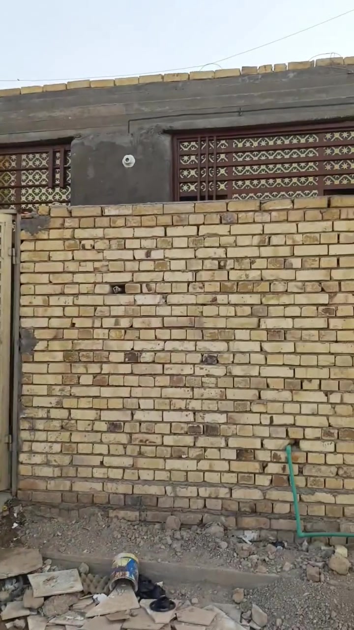 بيت للبيع الاسكان الصناعي الحولي  عل تبليط لل ستفسار ***********
