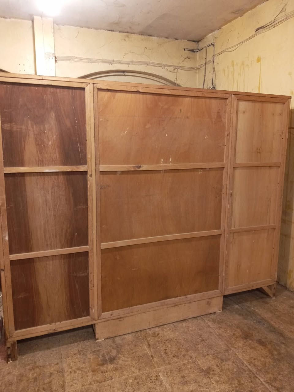 كنتور 4باب دنك نضيف حيل العنوان حي الحدباء خلف مرطبات البحرين ت ***********
