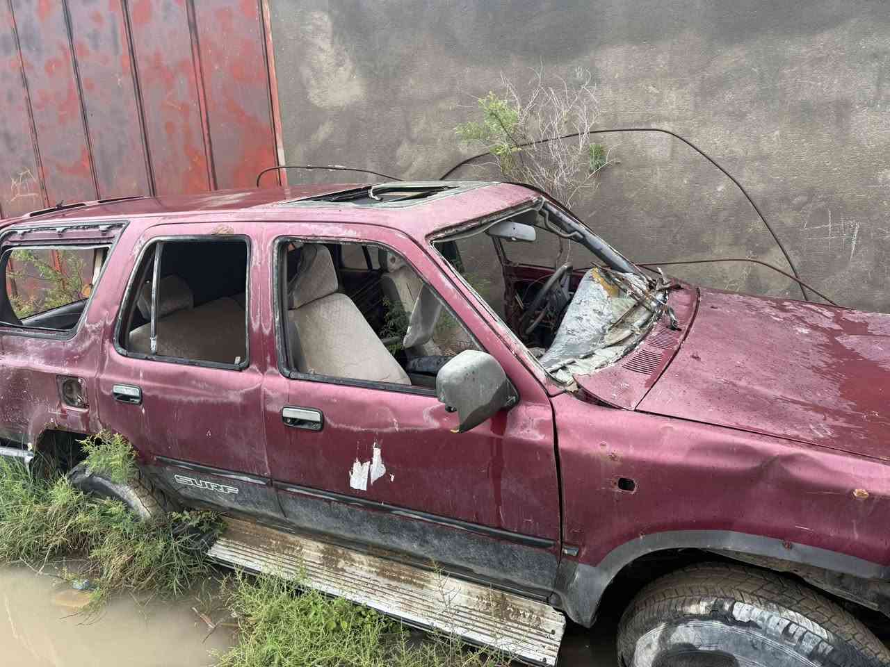 السلام عليكم 
متوفر سيارة تسقيط خصوصي رقم واسط 
للاستفسار 
***********
