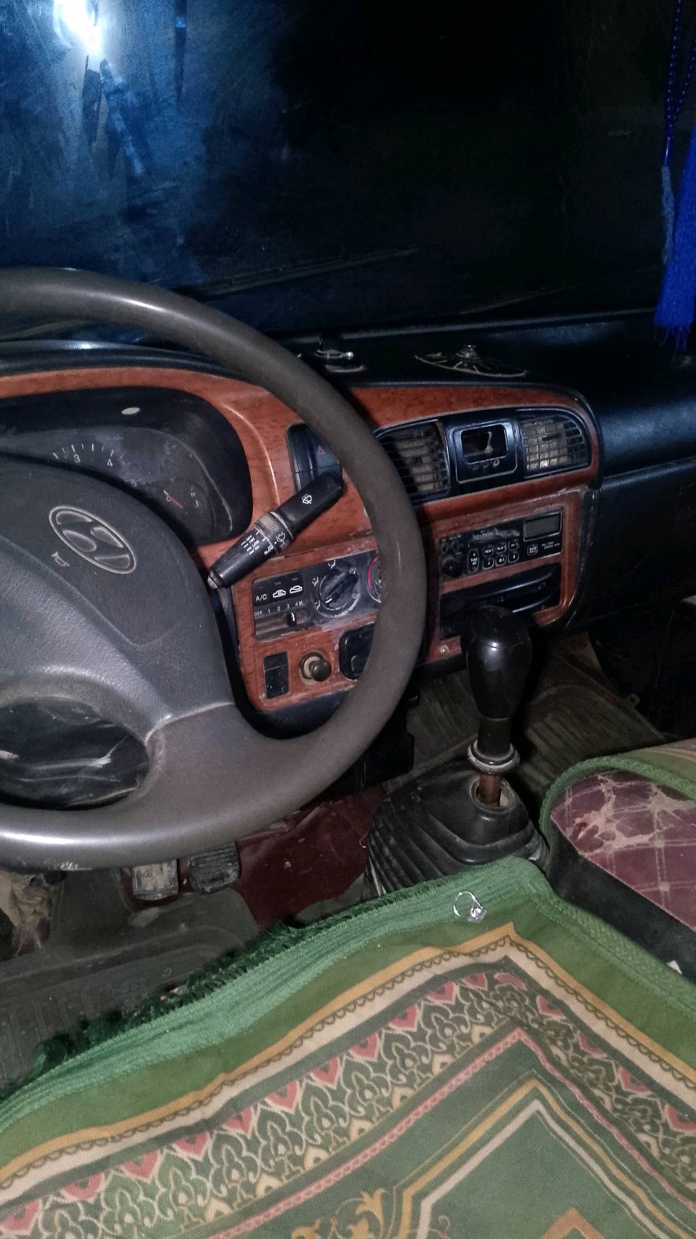 السلام عليكم كيه حمل هونداي فحل سوري موديله 98 كير ومحرك واكسن وشاصي ورقم شاصي مكفول ورقم انكليزي ذي قار 