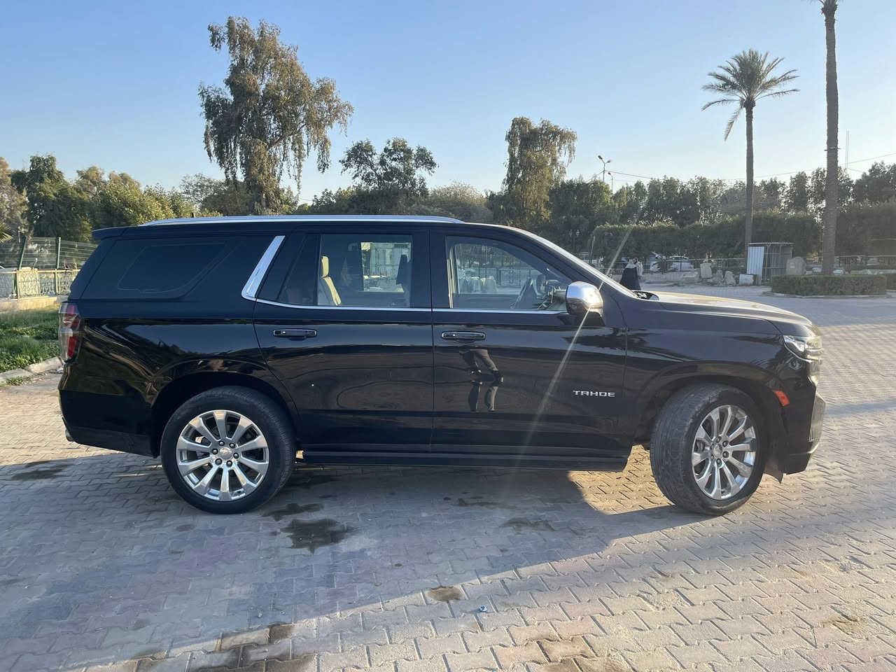 تاهو موديل 2023 برمير
خليجي وكالة المنصور 

 فول مواصفات للأخير 

‏موديل : 2023

‏اللون : أسود 

رقم : بغداد

‏الفئه : PREMIER

‏المواصفات :

‏ نظام توقف ذاتي

جكات هوائية 

‏رادار جانبي بالمري الجانبيه

‏نظام القياده اليه 

‏شاحن لاسلكي 

منفذ كهرباء للمقاعد الخلفيه 

‏جميع الابواب بصمه 

‏شاشه كبيره  ‏ 

‏بنوراما

‏تشغيل عن بعد

‏ويل كب كروم اصلي حجم 22 انج

‏12 ايرباك

‏ دواخل جلد لون عسلي  

باب خلفي كهرباء 

‏مري قلاب

‏كشنات اماميه وخلفية كهرباء

‏‏رادار جانبي نقط عمياء

‏رادار امامي وخلفي  

‏سستم صوت كامل 

‏كراسي خزن ميموري 

‏تدفئه و تبريد كشنات

شاشات خلفية

دوسات كهرباء

كامرات محيطية 360

ستيرن تدفئة

علامة ضوئية

يعني مزوعة مواصفات 

‏ماشية ٦٣٥٠٠ كيلو 

السعر 480$ وبيها مجال

الضرر:جاملغ امامي ايمن وخلفي ايسر صبغ
بنيد مبدل اصلي 

بغداد الكاظمية

*********** واتساب فقط
