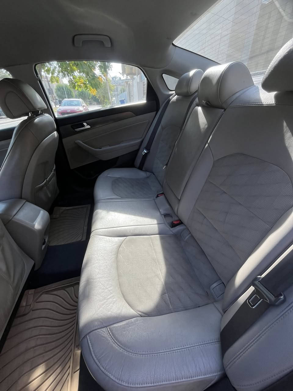 السلام عليكم
للبيع هيونداي سوناتا 2015 - فئة سبورت

 

📍مكان بغداد حي العدل 

🔹استخدام شخصي

🔹• محرك 4 سلندر 2.4 قوي و اقتصادي

🔹• تحكم ستيرن

🔹شاشة كبيرة+ بلوتوث

🔹• كاميرا خلفية

❄️تبريد ثلج

🔹كرسي سائق كهرباء

🔹تحكم مرايا إلكتروني

🔥• تدفئة كراسي أمامية

🛞• ويل سبورت ألمنيوم

🔹وضعيات قياده ايكو و نورمال و سبورت

🔹• نظام ABS مانع انزلاق

🛑• ماشيه 54 الف ميل

🛑• السعر107 ورقه بيه مجال 

رقم : ***********
