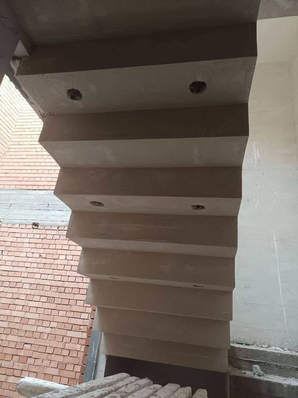 سلام عليكم لباخ متفرّغ حاليا شغل درجة اولى  *********** واتساب
