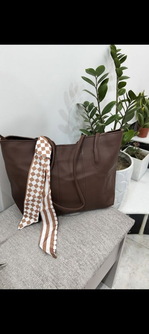 ( عرض شهر رمضان فقط ب 14 ألف )

جنطة نسائية كوالتي عالي جلد مرن موديل كوري نازك  جدآ 🥺❤️

حجم كبير ملائم للموظفات وللاستخدام اليومي وللطالبات والماميات  😍
القياس الكبير  38*25*11 سم  
التوصيل : 
الناصرية : 3 ألالف 
باقي المحافظات : 5 ألالف 
#جنط #ستايل #حقيبة #اكسبلور


**إذا كنت صاحب هذا الإعلان وتريد حذفه لأي سبب، رجاءا أرسل رسالة إلى الدعم الفني**