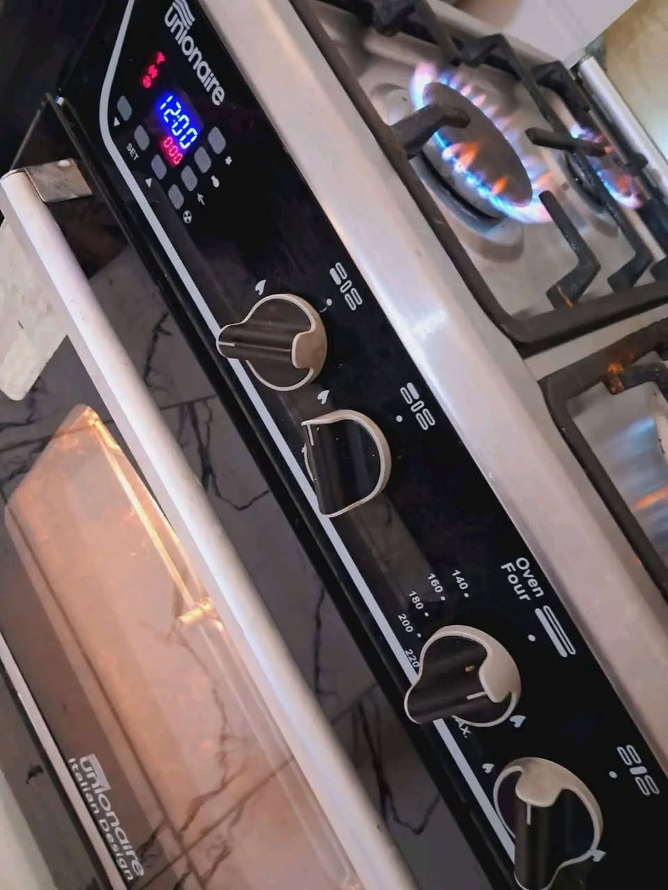 سلام عليكم مرخصت الادمن أغراض للبيع مكان لبياع شرطه الخامسه اي استفسار خاص غراض كلهن نظيفات شري خاص او اتصال عل رقم بي ***********
