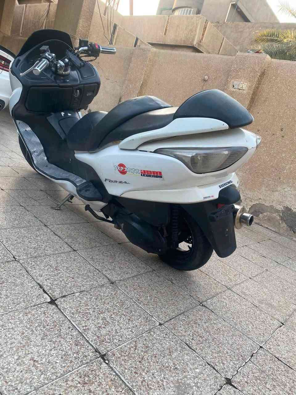 فورزه 0 9 البيع جاهزه من كلشي صالنصه رياضي ستان رياضي بكلايت كرستال.  السعر٩٥٠  بيهة مجال مكان بغداد ***********
