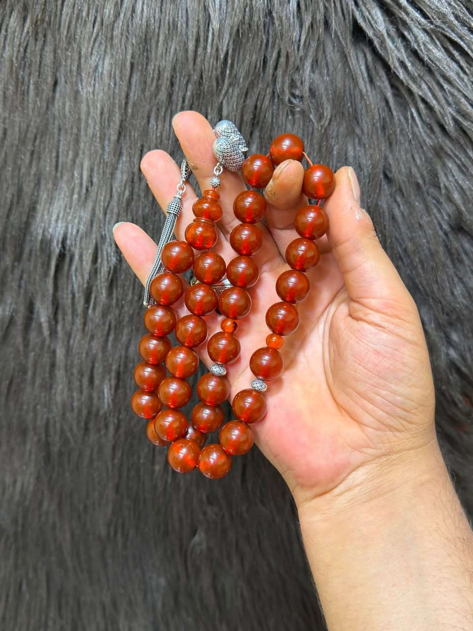 بكلايت قديم عقود لون مميز 😍📿✨
حجم راهي ‫16‏×15‬ ملي 33 حبة
‏كركوشة وفواصل فضة 925 عالي الجودة 
.
.تواجد تركيا عنتاب  الشحن متوفر 

.
.


**إذا كنت صاحب هذا الإعلان وتريد حذفه لأي سبب، رجاءا أرسل رسالة إلى الدعم الفني**