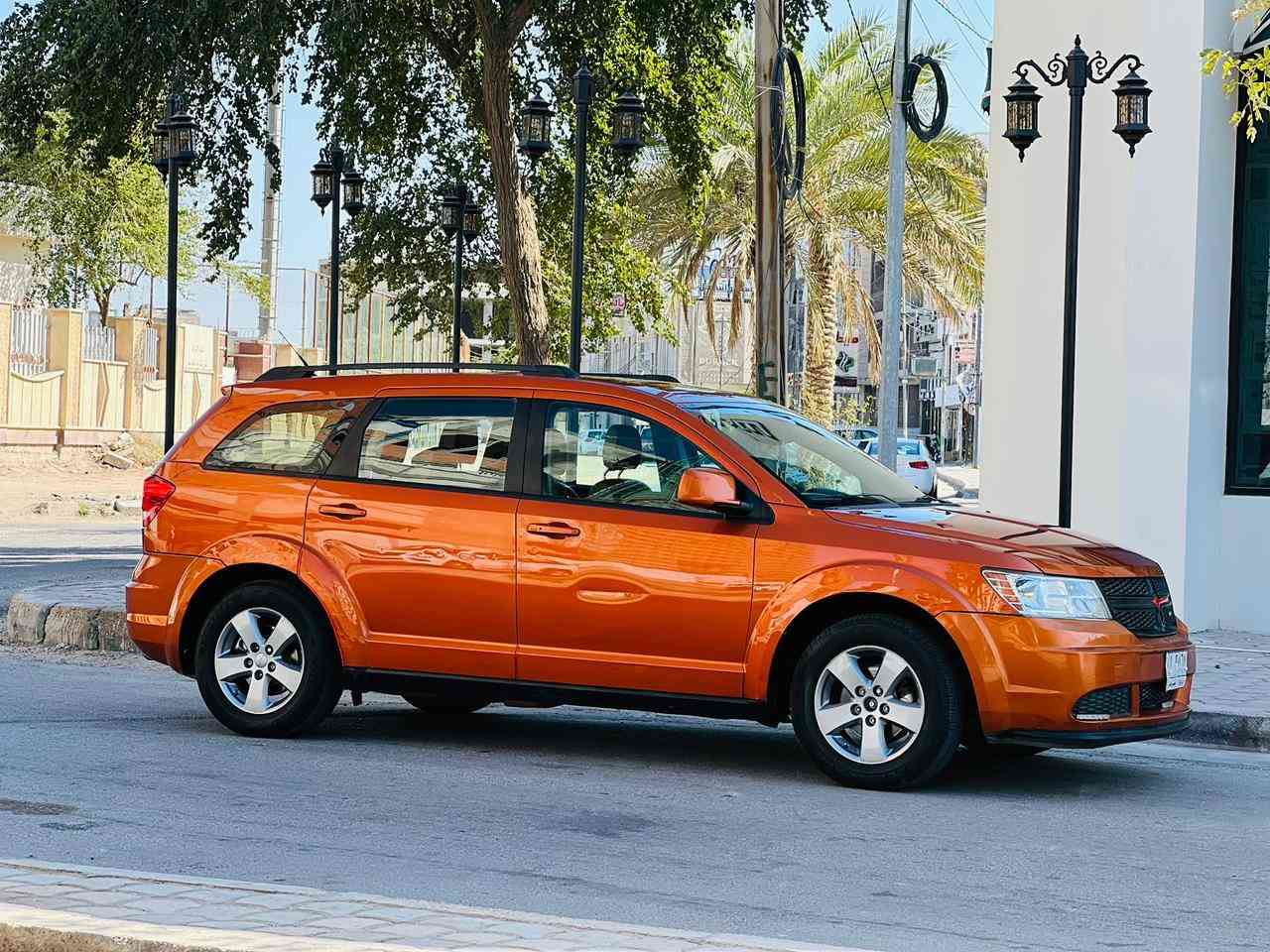 جورني مديل 2011 سعر 108 قابل للتفاوض الاستفسار اتصل *********** وارد أمريكي كلين بدون حادث مكفوله كفاله عامه ضربه وصبغ وتبديل مواصفات فول عدا الفتحه بصمه تشغل بصمه أبواب شاشه  تحكم ستيرن كشنات كهربائي داخل بيجي جنطه شفط اشاير مري كهربائي حساسات امامي وخلفي مكينه 6️⃣ سلندر مكينه وكير مكفولات حداديه جديده تخم تاير تبريد تدفئه شغال رقم كربلاء مشروع وطني سنويه ل 29 مكان سياره كربلاء
