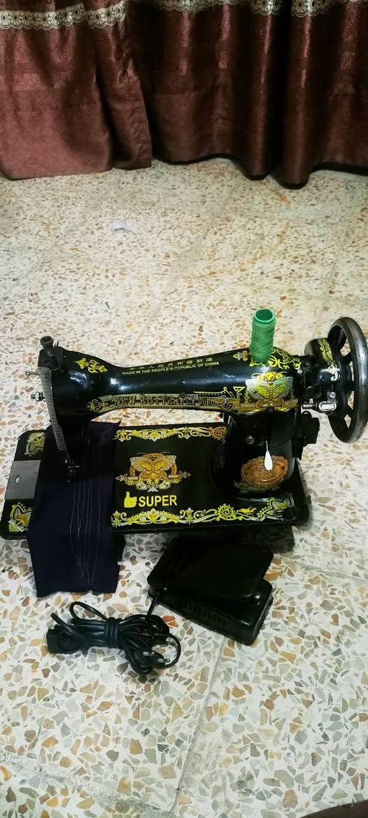 فراشة  تخيط جميع الاقمشة مع توصيل 45
***********)
***********
