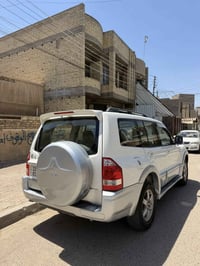 باجيرو ٢٠٠٧ خليجي محرك 3800 كير و محرك و تبريد مكفول قطعتين صبغ فقط رق...
