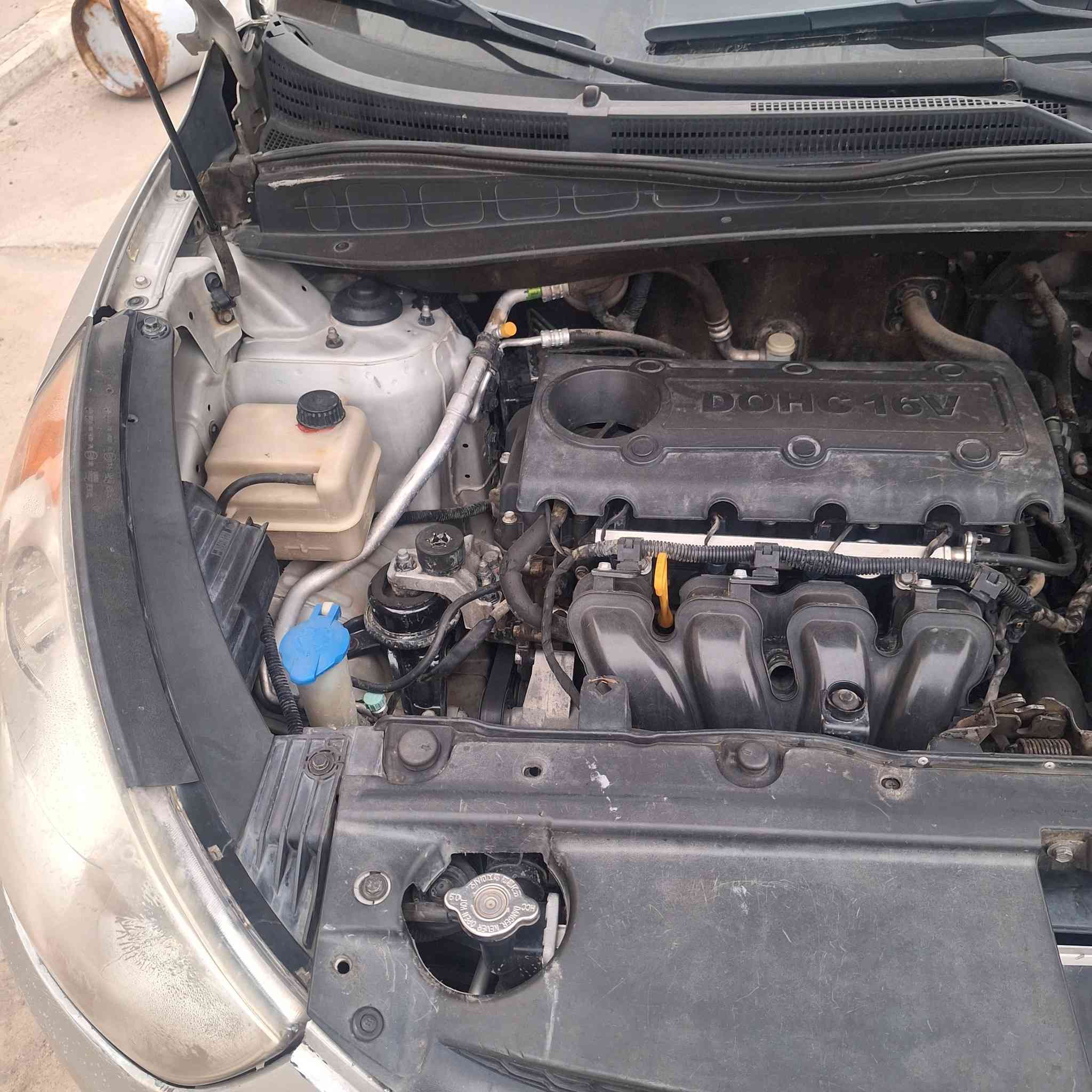 توسان ٢٠١٣ مكينة ٢٤٠٠ دوش أمريكي ضررها بسيط بجاملغ الخلفي بيها جراد  ليبل واحد رقم بغداد باسمي نظيفة داخلها جديد ماشية ١٢٨ مكانها بغداد الشعب سعرها ١١٥ وبيها مجال للشراي ما اتعامل بلتلفون تعال شوفها وتدلل رقم صاحبها *********** اني مكلف بلنشر
