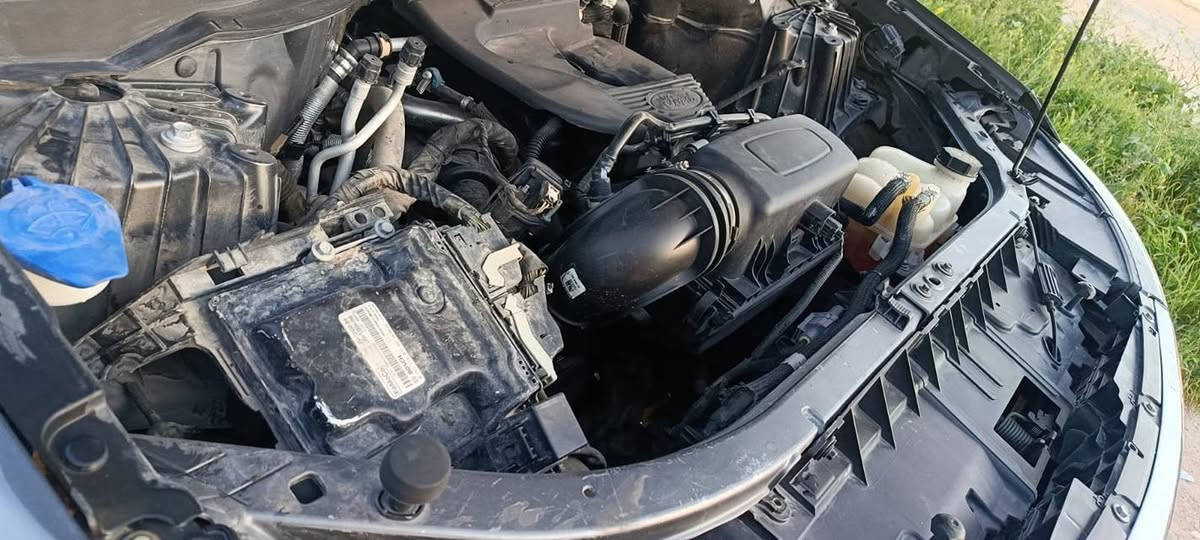 فورد اكبسلور ٢٠٢١
رقم شمالي
  بلاص    xlt
تجي الويل والترايش واللغود والمسطرة الخلفية ويدات الباب نفس لوون السيارة
لون فيلي غامق سمنتي غامق
ويل ٢٠
٤   سلندر توربو 
بصمه
تشغيل عن بعد
رادار امامي وخلفي وجانبي
بريك بصمه
اوتو هولد 
اوتو ستارات
اوتو ستوب

رادار امامي تحديد مسار
رادار جانبي نقاط عمياء
تحكمات استيرن
استيرن هيتر
كشنات جلد لونين
كشنات كهربائي
كشنات هيتر
صندق شفط كهربائي
سياره جاهزه وسيرفز كامل 
كير ومحرك وتايرات مكفول
فقط صبغ بونيد بدون داخل
صور السونر مرفقه وياه الصور
مكان السياره ديالى خانقين
اي استفسار
***********
