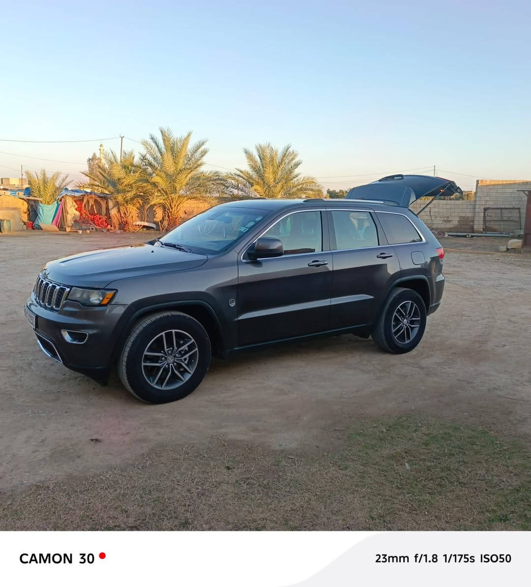 السلام عليكم
سعر السيارة245$ وجال للشراي
المواصفات
 ردارات حساسات 
كشنات جلد شركه داخل مشمشي
تبريد قطعتين 
تحكمات سترين وشاشه 
دفع رباعي داخلي 
تمشي بانزين عادي صيف او شتاء
محرك كير شرط وصدر وتبريد 
للبيع جيب لاريدوا 2021 مرقمة و كاملة سليمانيه

ماشية  ٩٠الف

وارد امريكي 

صورة الحادث مرفقة رقم الشاصي بالمنشور 

📍مكان السيارة العلم 

للاستفسار اكثر الاتصال على الرقم التالي 

    *********** ؟؟ ***********
