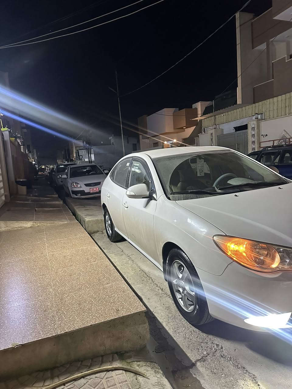 سلام عليكم سيارة النترا موديل 2011دكشن عالي لون ابيض رقم نينوى انكليزي كاربون بنزين بيه طخم تاير جديد شوف سونار اتصال على رقم ***********رقم سيارة مميز السعر120
