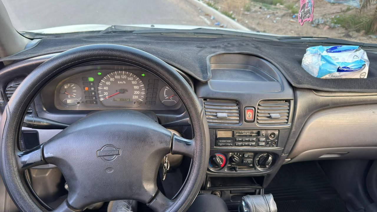نيسان سني 2001
مكينة 1600
هزة سنوية جاهزة
السعر 65
بغداد حي الجهاد 
***********
