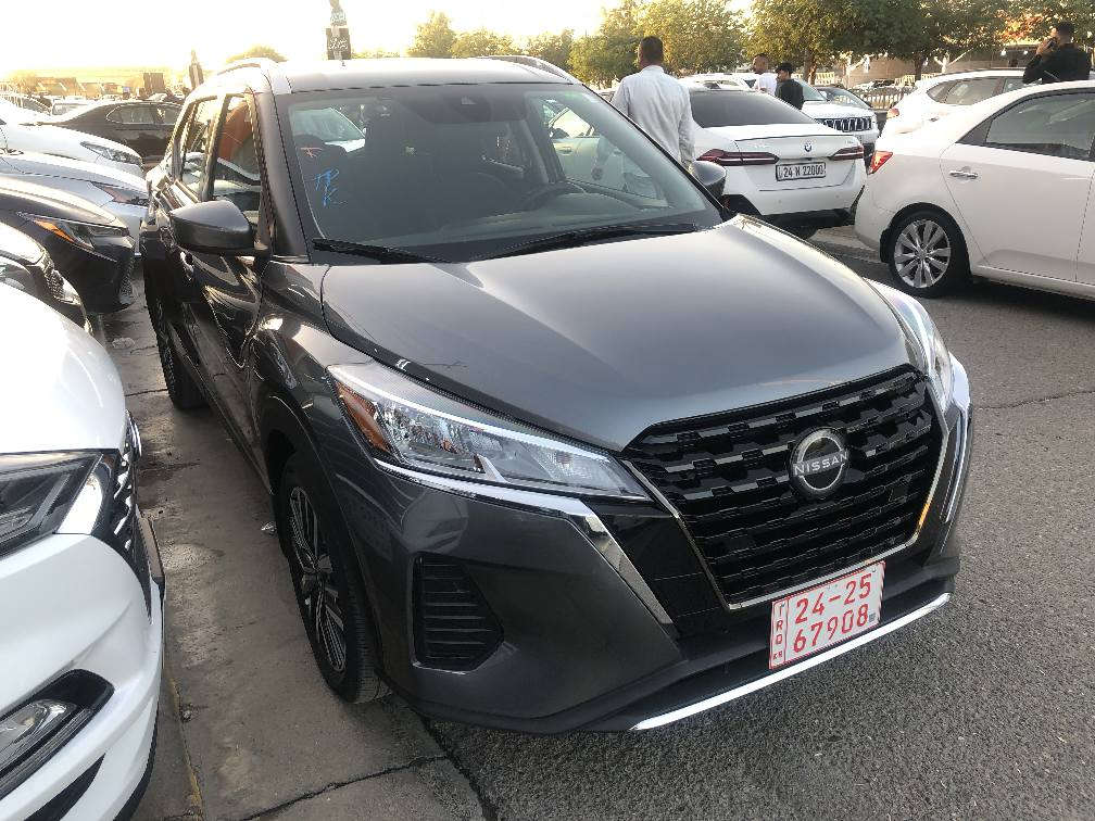 نيسان كيكس مواصفات SV موديل 2023 السياره مكفوله من الصبغ من الدعاميه للدعاميه بدون صبغ بدون ايرباك بونيد تبديل بلادي نفس اللون وجاملغ السكن تعديل بارد شرط بدون دواخل بدون شواصي 
ماشيه 36 الف ميل كاتي يترقم محافظات الاقليم مع مدة ترقيم 90 يوم 
وهذا رقم الشاصي 3N1CP5CV9PL518914
للاستفسار الاتصال على الرقمين 
***********--***********
مكان السيارة كركوك السعر المطلوب 132 و بيها مجال كركوك, العراق
