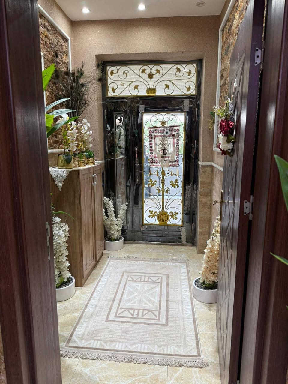 @إشارة
  سلام عليكم دار للبيع
الموقع 🛑 داره كوناره مقابيل بانزين خانه حيدر  
مساحه الدار 🛑🏘️ 250 م بناء الدار طابوك واجهه الدار مرمر 
جنس الدار 🛑🏘️ طابو صرف
محتويات الدار 🛑
غرف نوم 2 
صاله 
صحيات 
منور 
مطبخ حار بارد 
الطابق الثاني 
غرفه نوم 
صاله كبيره 
صحيات 
استقبال
الدار ديكورات حديثه 

للستفسار اتصل على الرقم التالي واتساب 🛑🏘️***********
