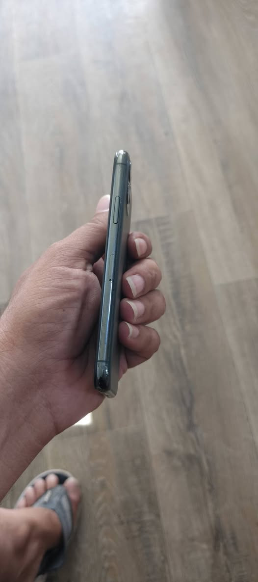 ‏ايفون 11بر
‏مبدله شاشه ولفيس ايدي واكف ذاكره 256 بطريه 73
‏جهاز علا وضع لبلادي فرمت حدث كله شغال 
‏عنوان بغداد  مدينة الصدر  
‏وتساب ***********
‏سعر 250
