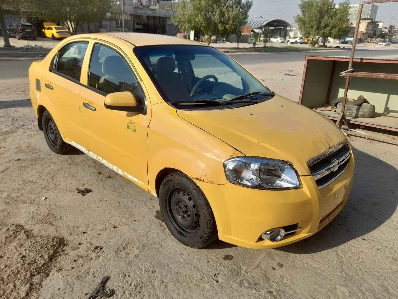 السلام عليكم
افيو 2011 وارد خليجي السيارة بأسمي رقم بغداد 
كير اوتو 
مكينه 1400 مفتوح 

مكينة و كير خير من الله 
السيارة مكفوله من الصبغ  و الضربة 
تبريد + تتفئة ع شرط 
السعر 55 و بي مجال 
السيارة مكان نجف 
الرقم / ***********
