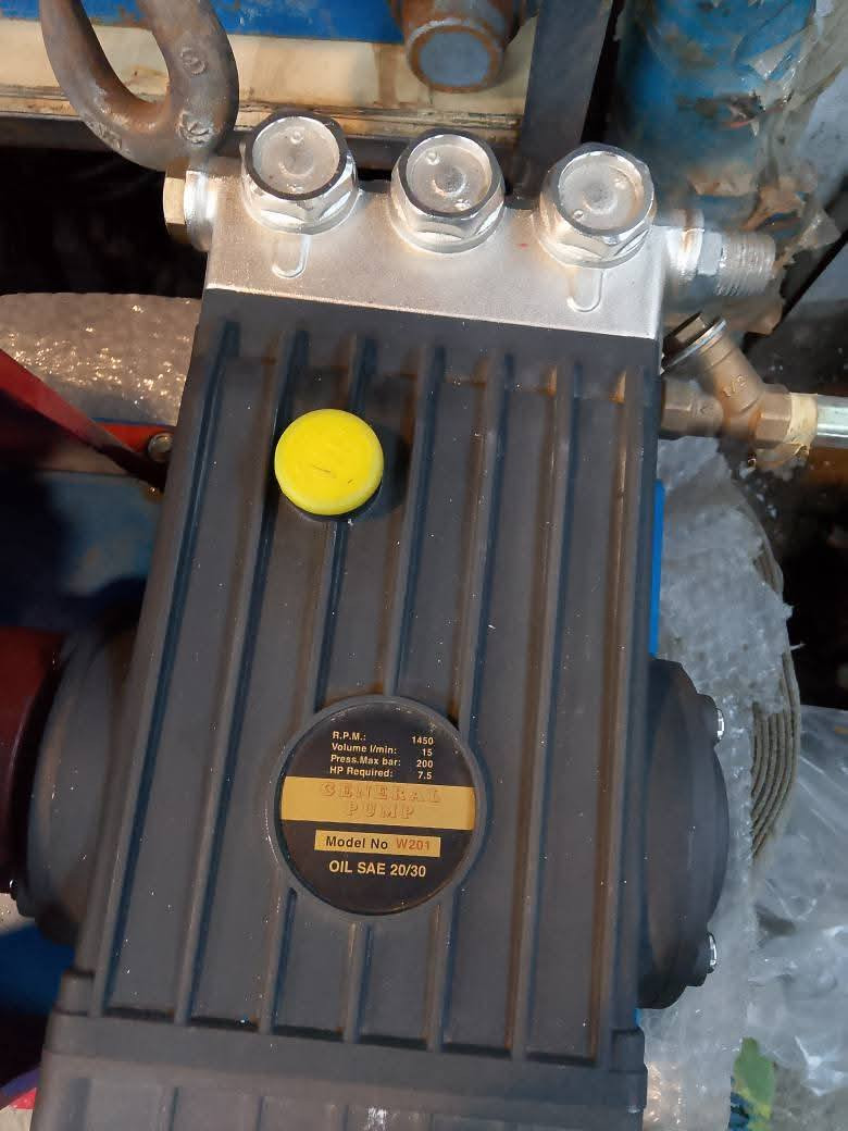 ضاغطه غسل ماطور 7.5 حصان سنگل ڤيز مضخه201 بار جديد غير مستعمل مع صوندا طول 15 متر ويده غسل مع نوزنل
السعر675الف توصيل كافه محافظات العراق 
 ***********
