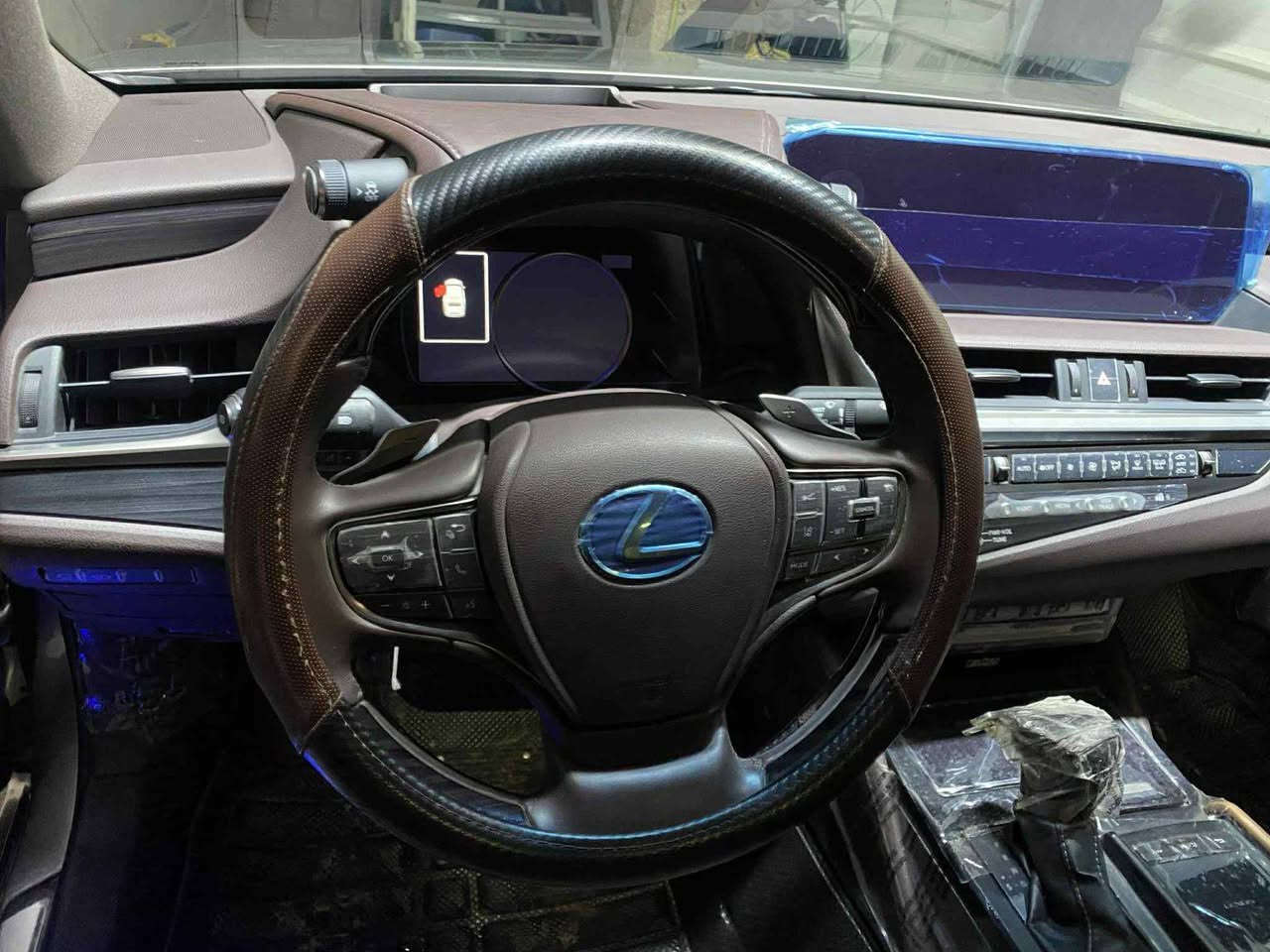 لكزز هايبرد وراد امريكي ضررر جاملغ خلفي من جهة سائق قبق صندوك بدون ايرباك سياره فول مواصفات موديل 2021 فئه لكجري الترا سياره ماشيه 46 الف  للبيع تواصل عل رقم ***********

30.000دولار بيه مجال
